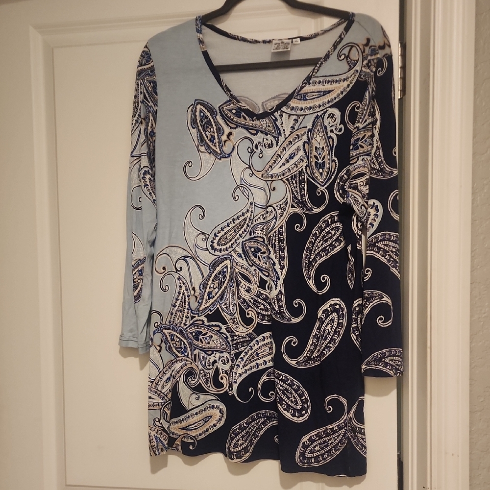 Parsley & Sage Womans Tunic Soft Blue and Black Paisley Casual Long Sleeve Top